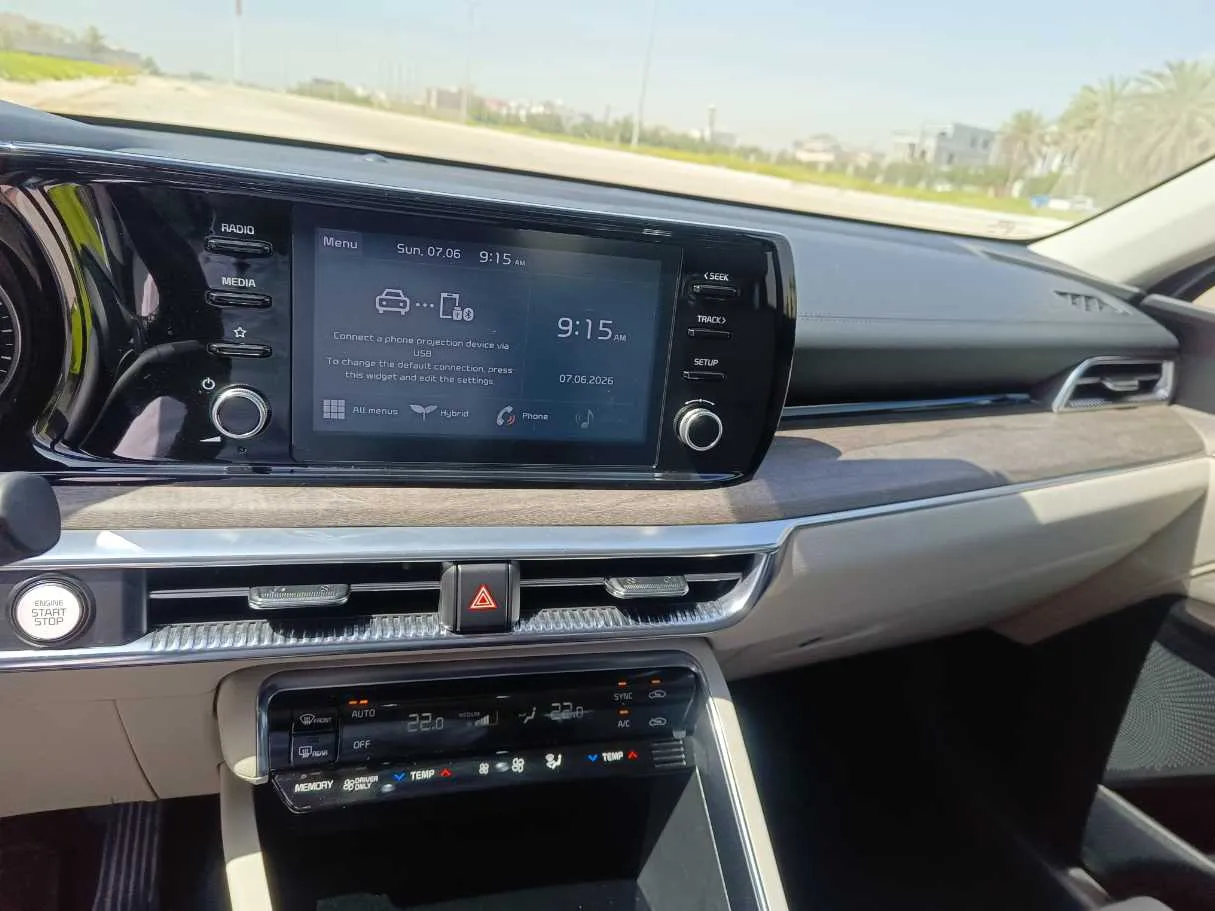 Car image 26
