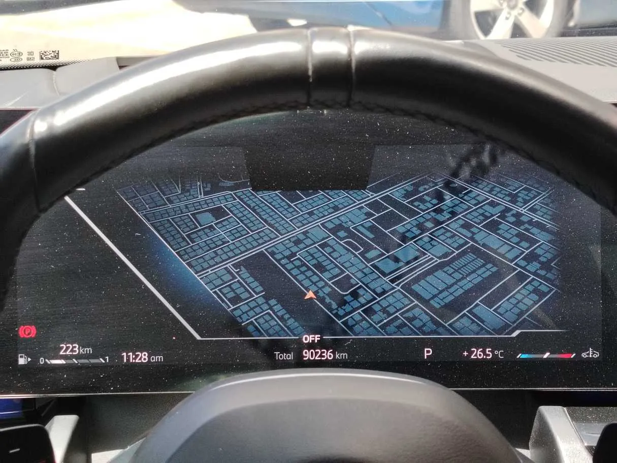 Car image 25