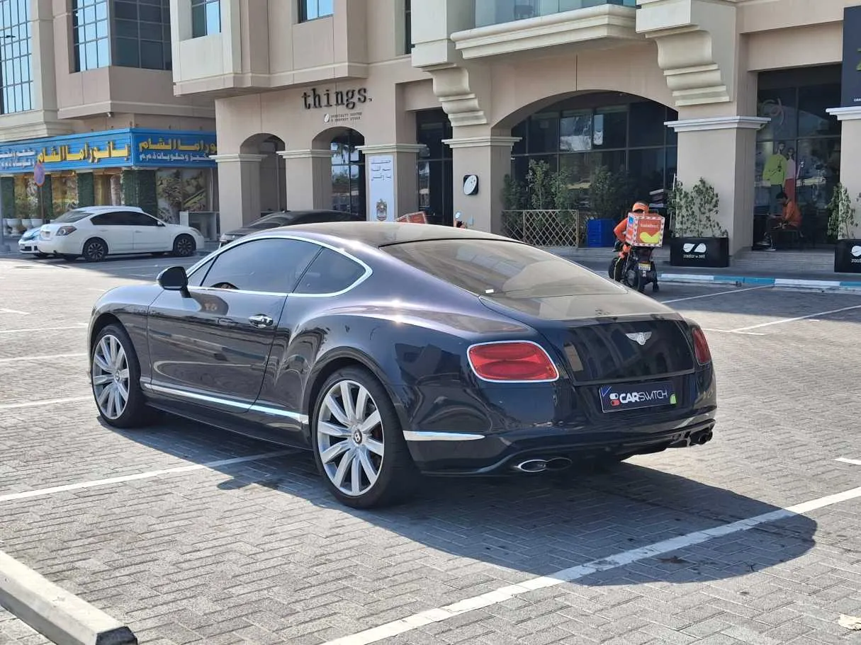 Car image 7