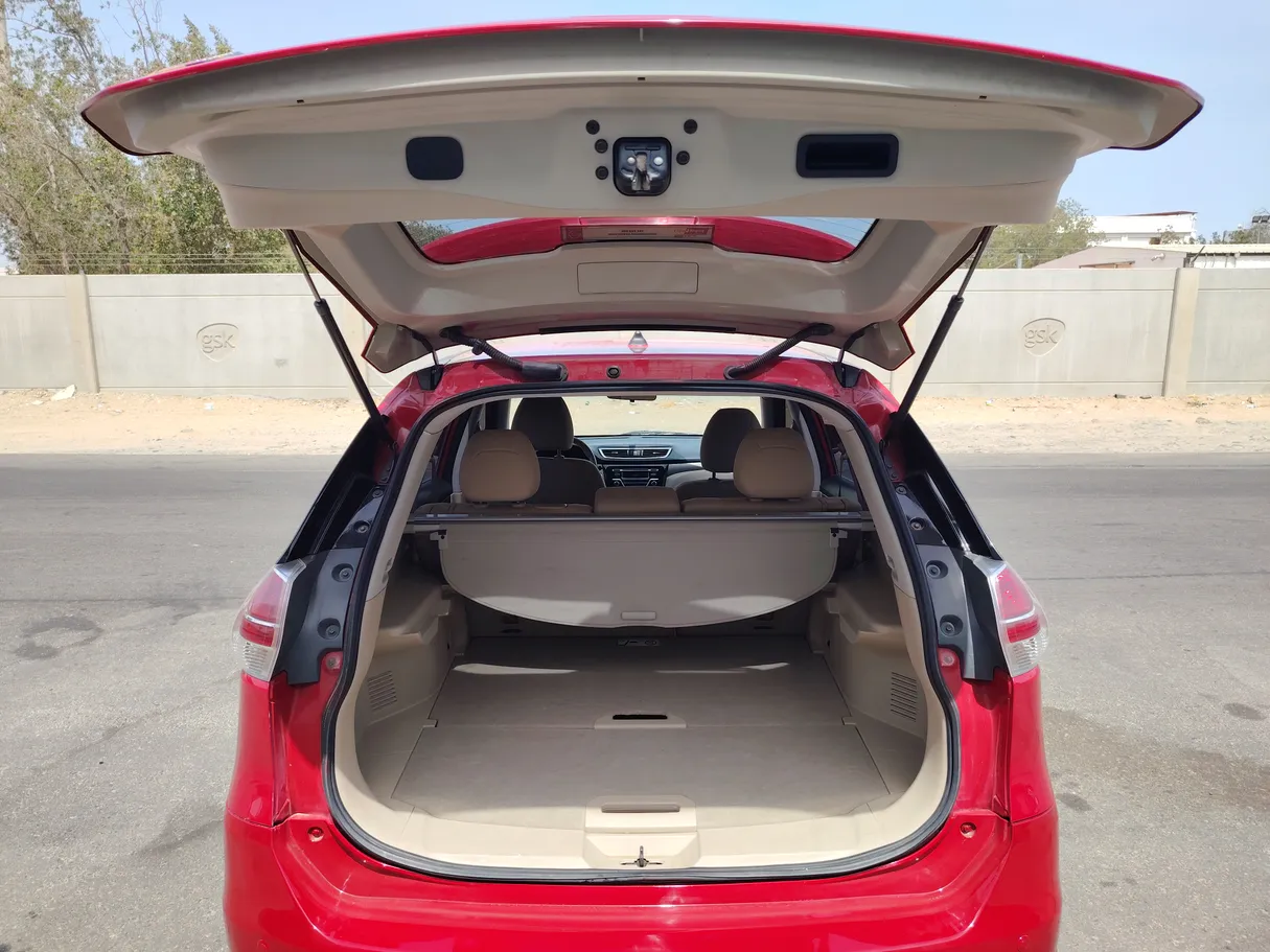 Car image 26