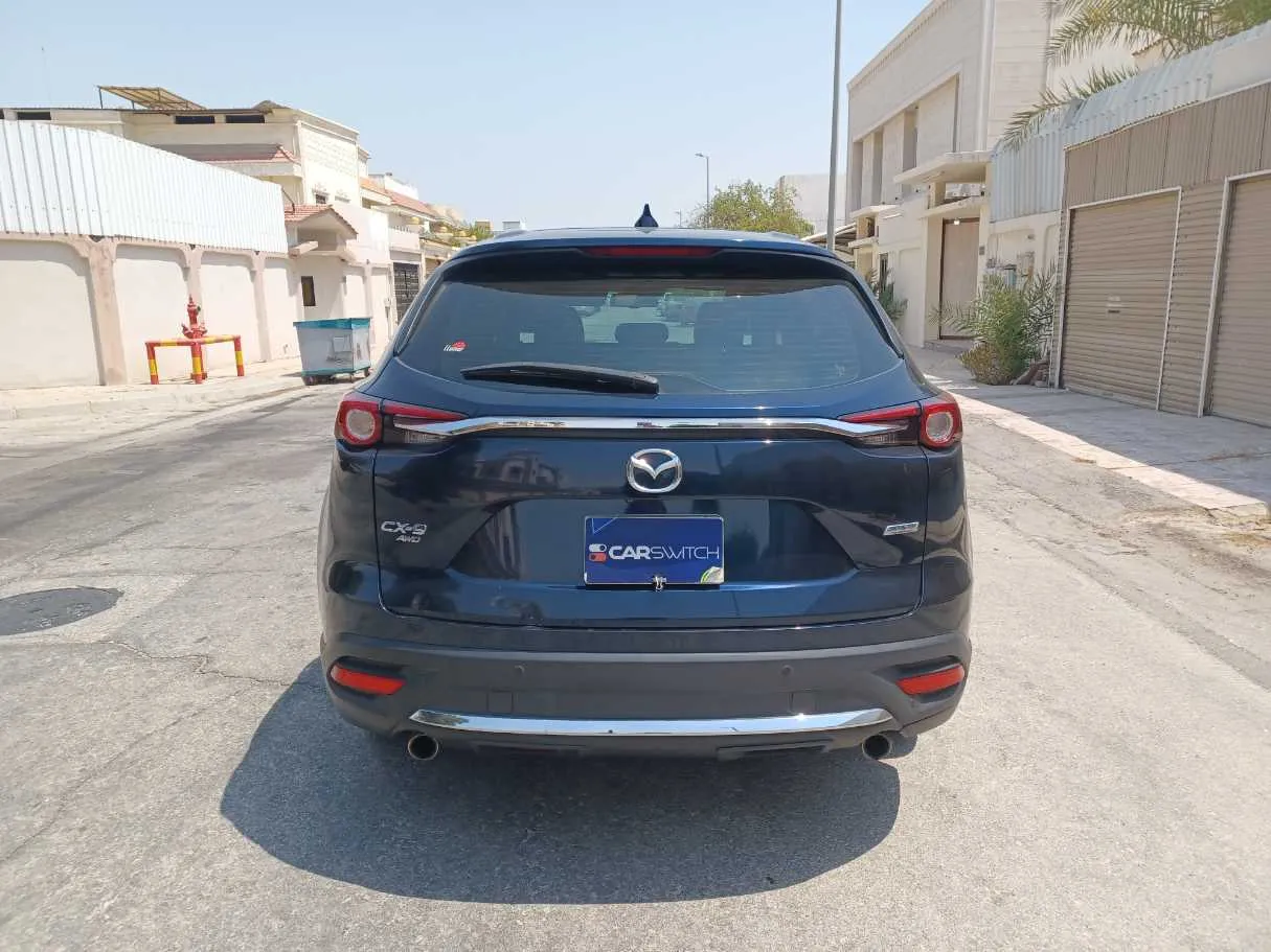 Car image 6