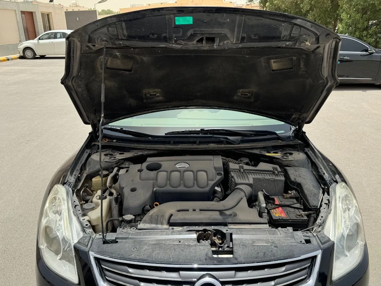 Car image 22