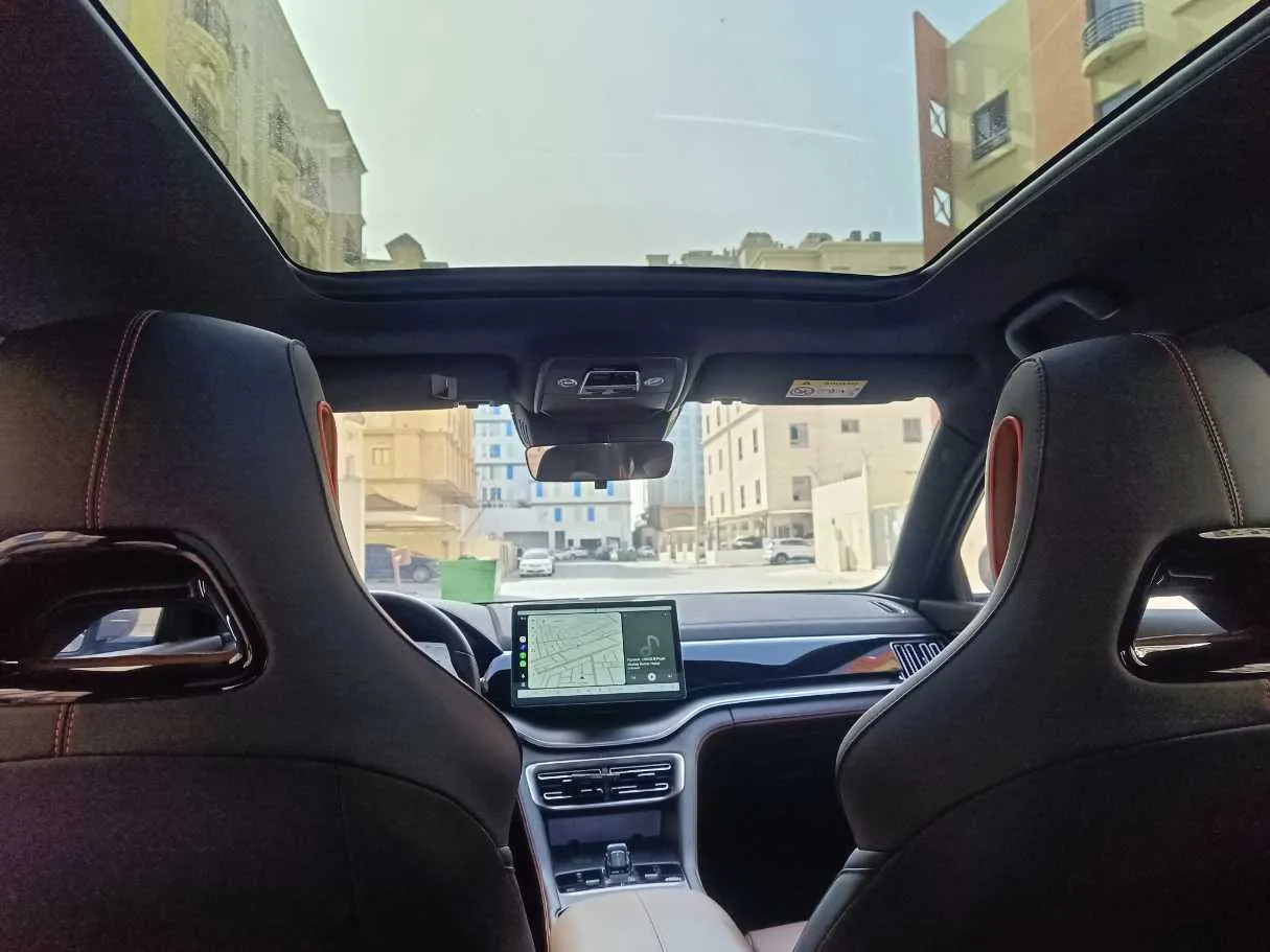 Car image 20
