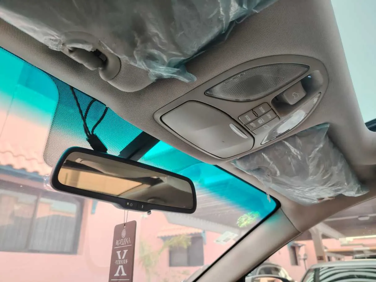 Car image 38