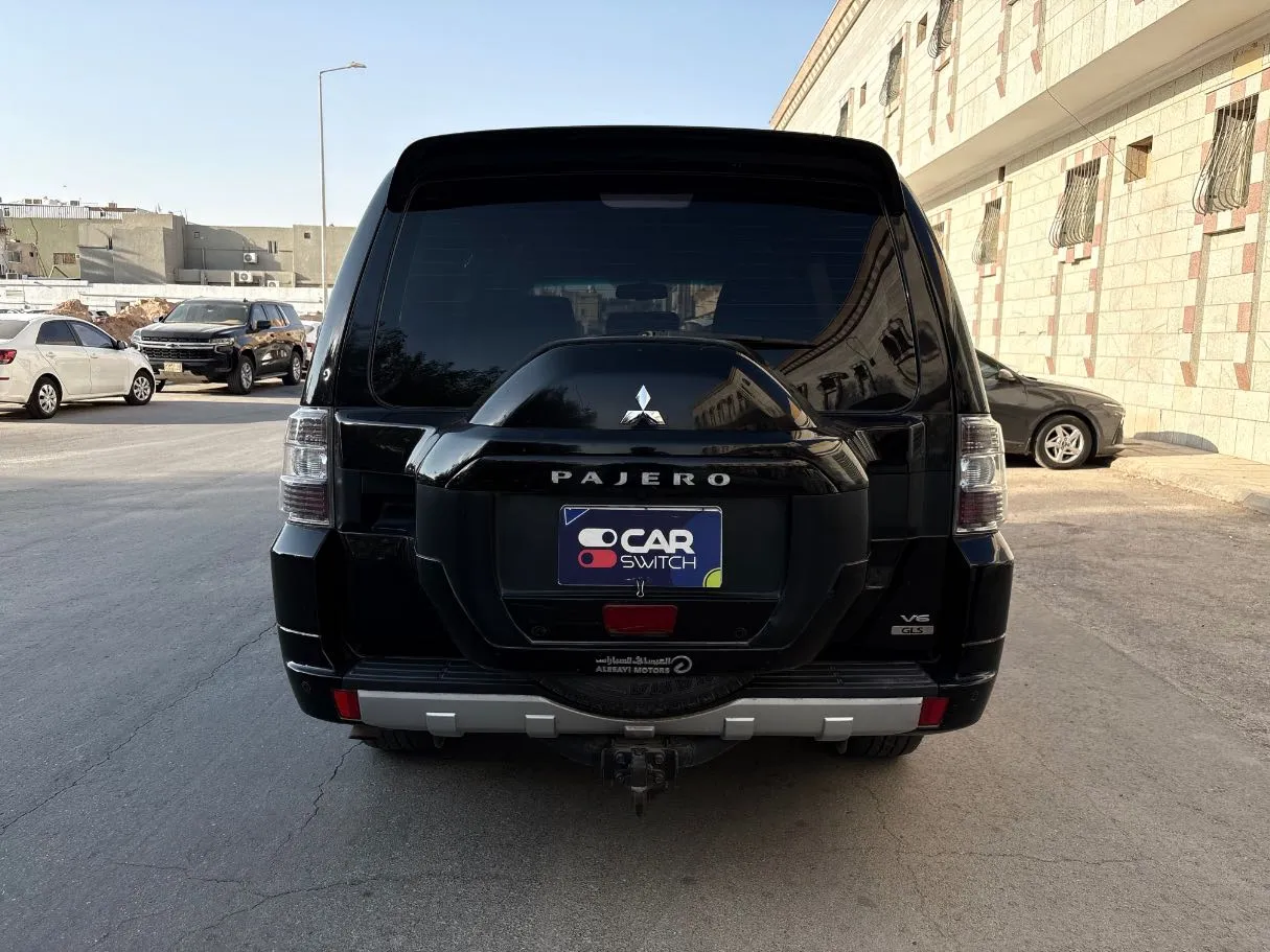 Car image 6