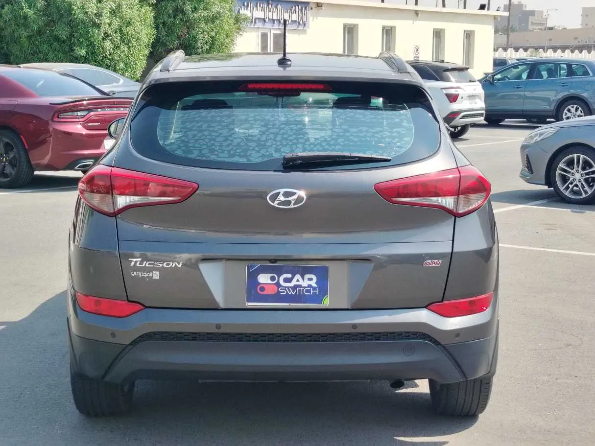 Car image 6