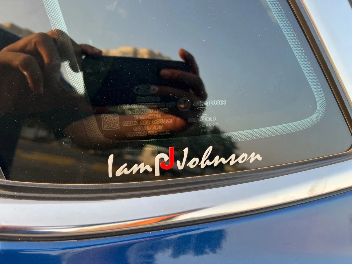 Car image 27