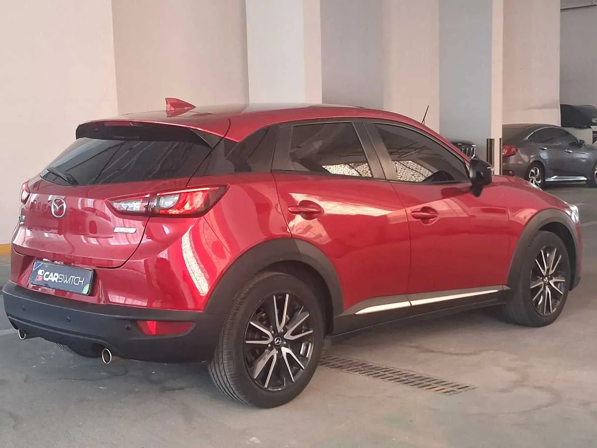 Car image 5