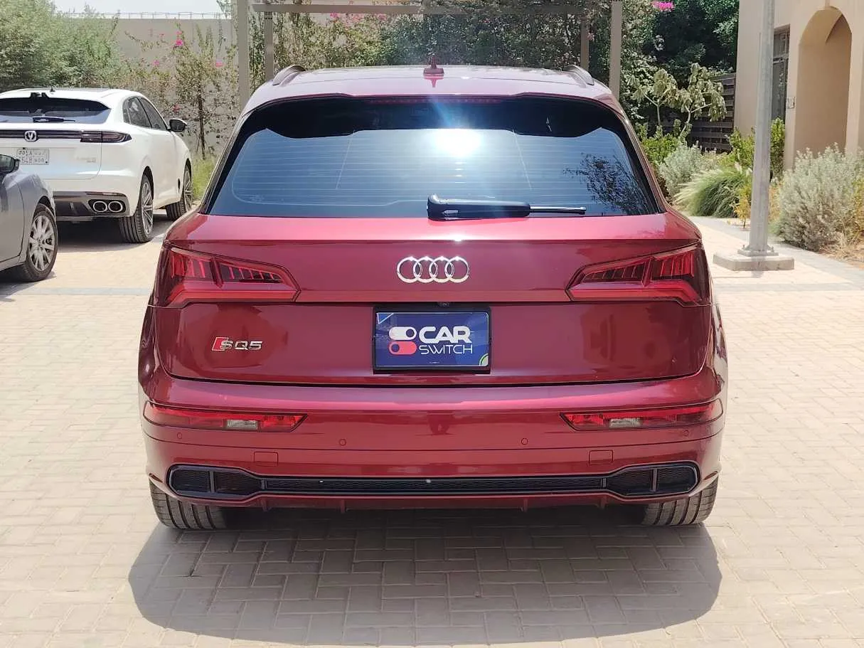 Car image 6