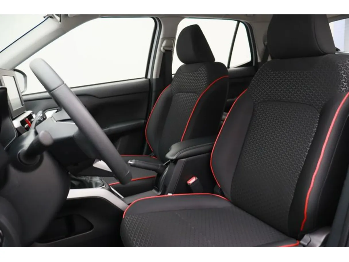Car image 8