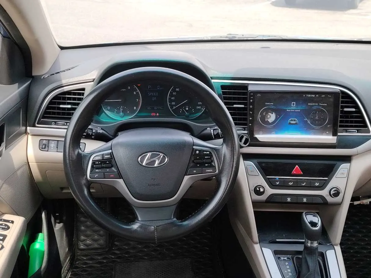 Car image 21