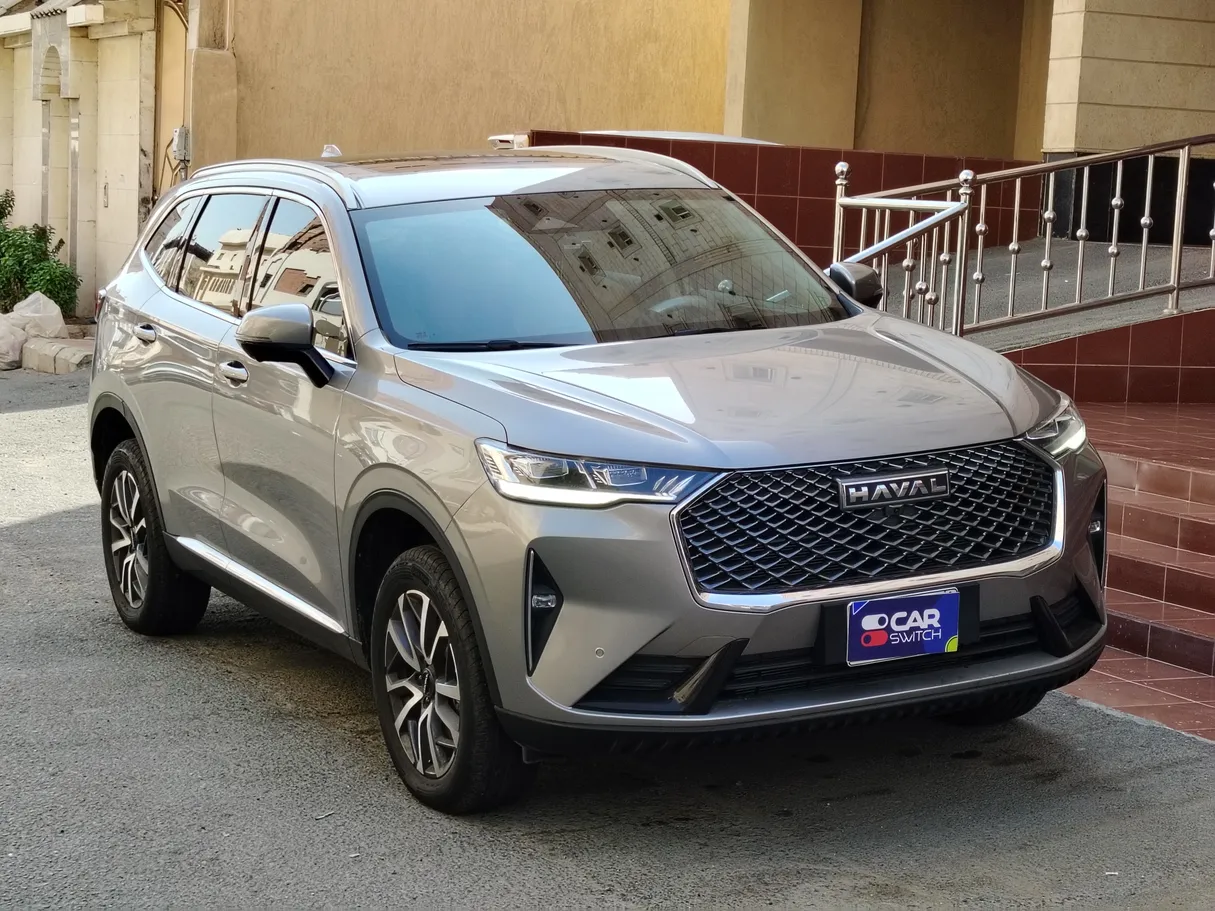 Car image 3