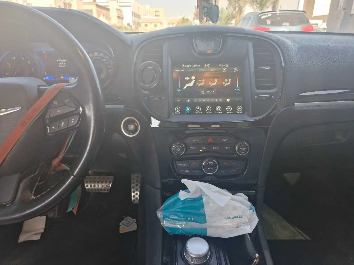 Car image 15