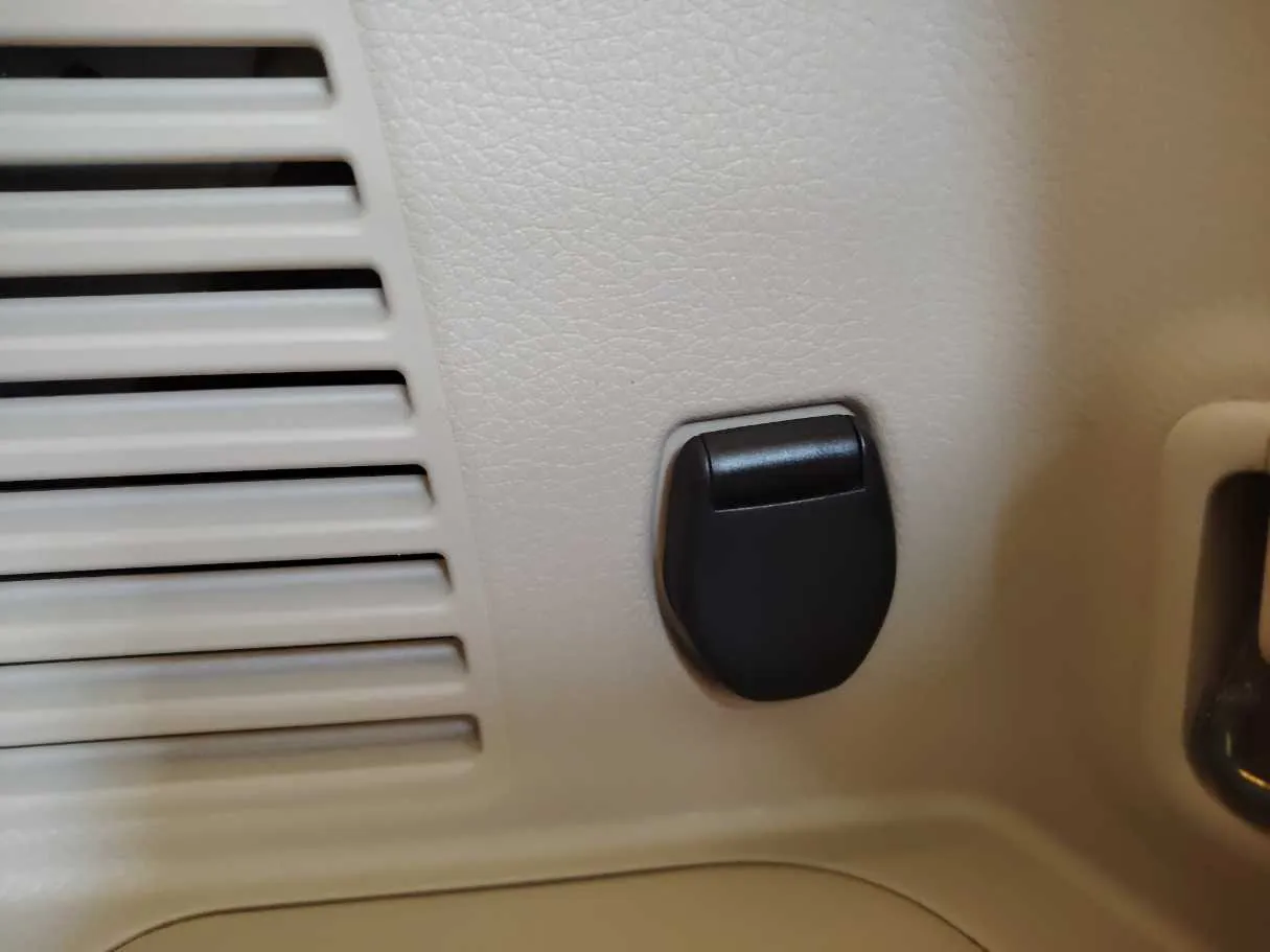 Car image 29