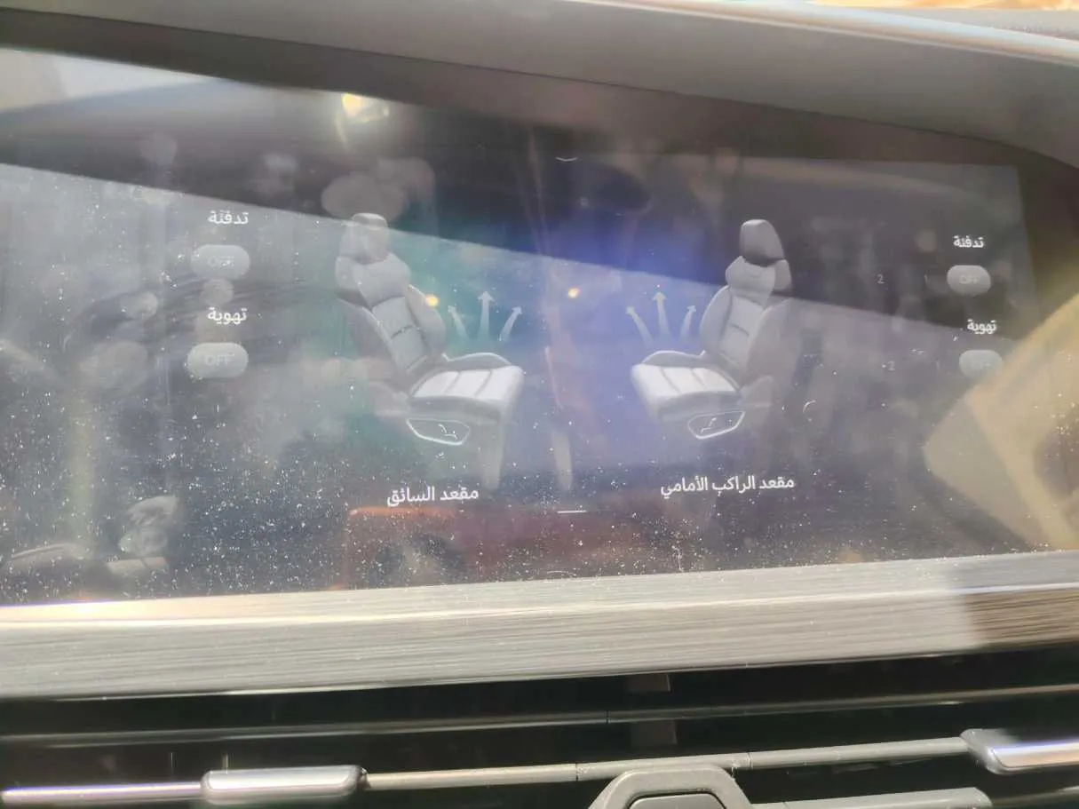Car image 25