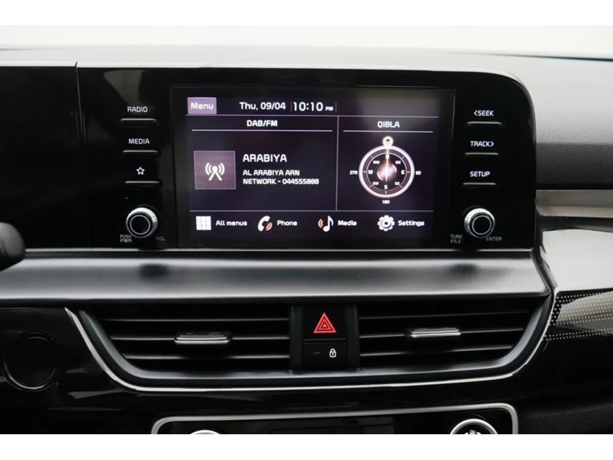 Car image 5