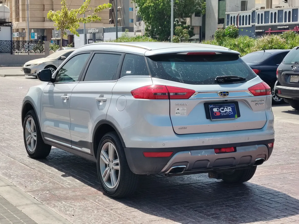 Car image 7