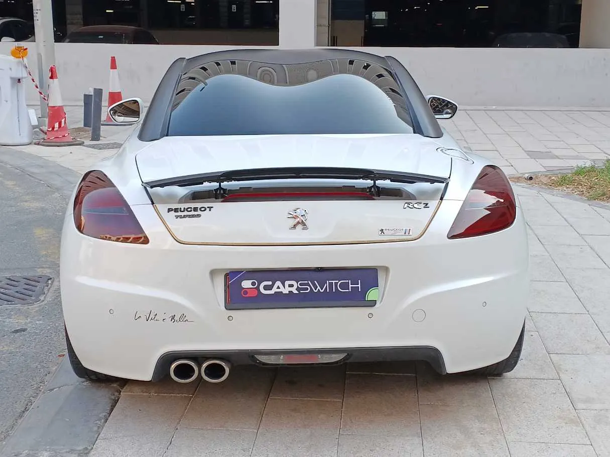 Car image 6