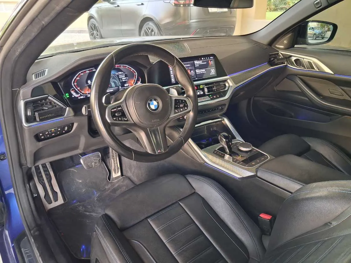 Car image 15
