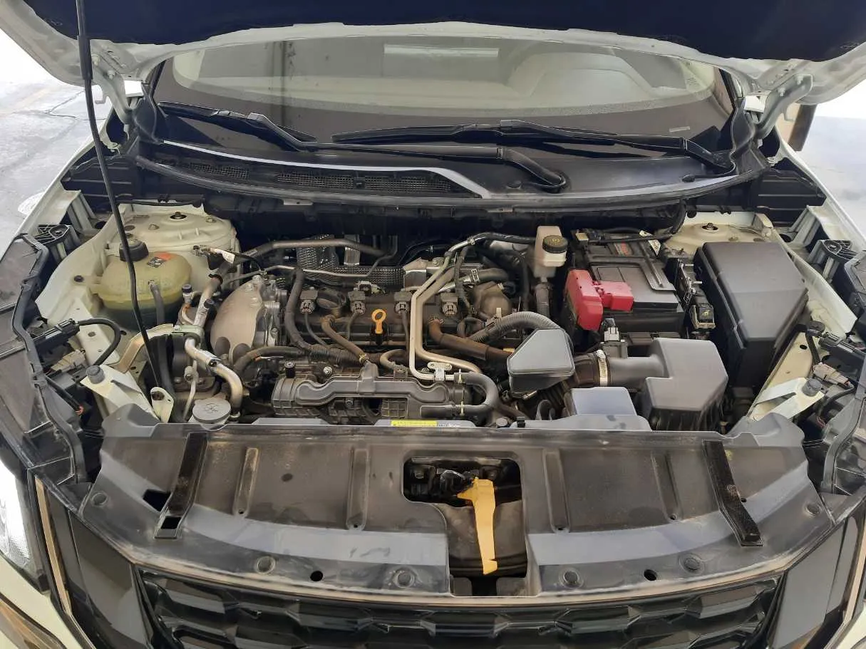 Car image 19