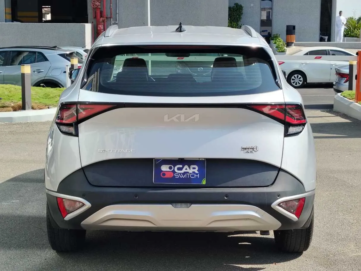 Car image 6