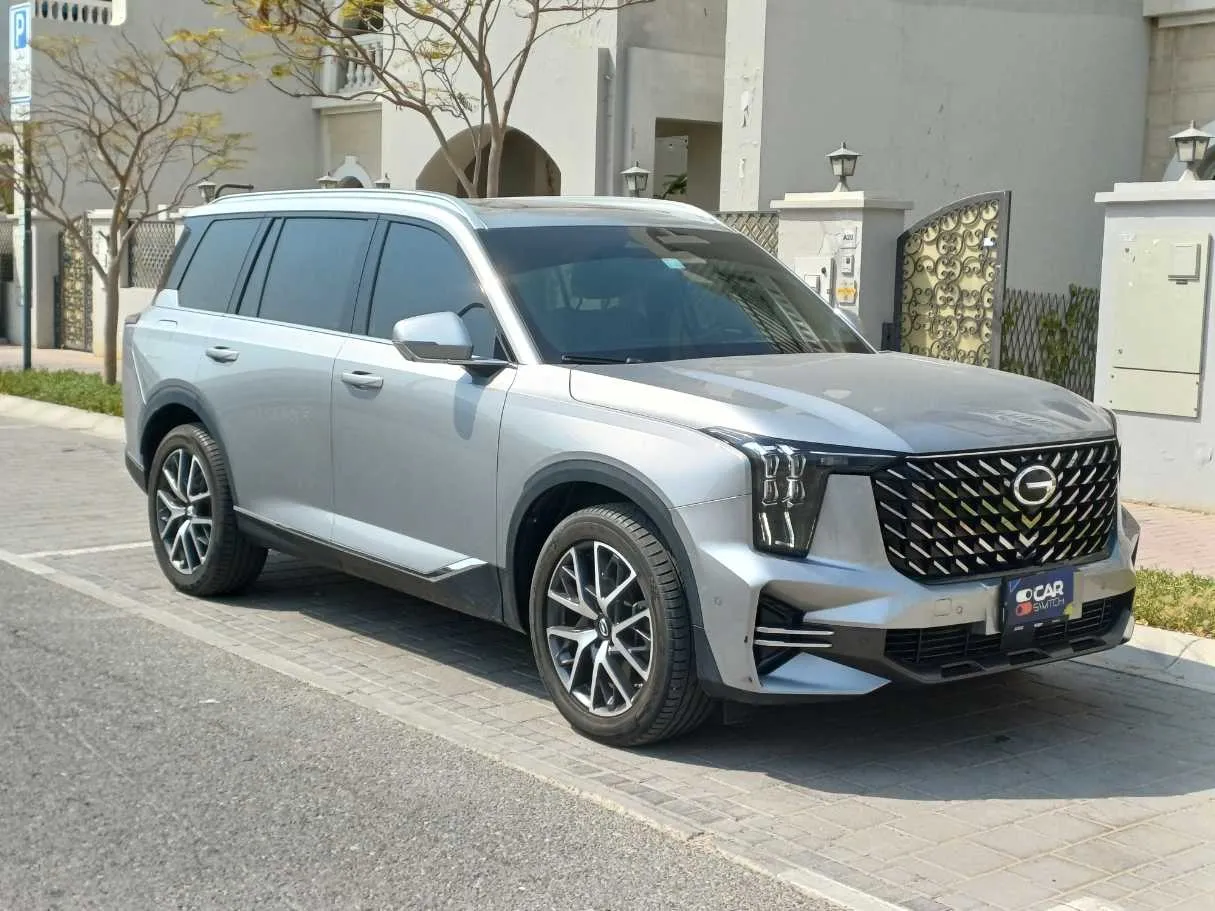 Car image 3