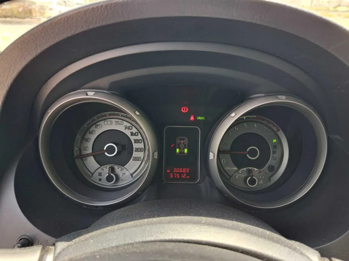 Car image 18