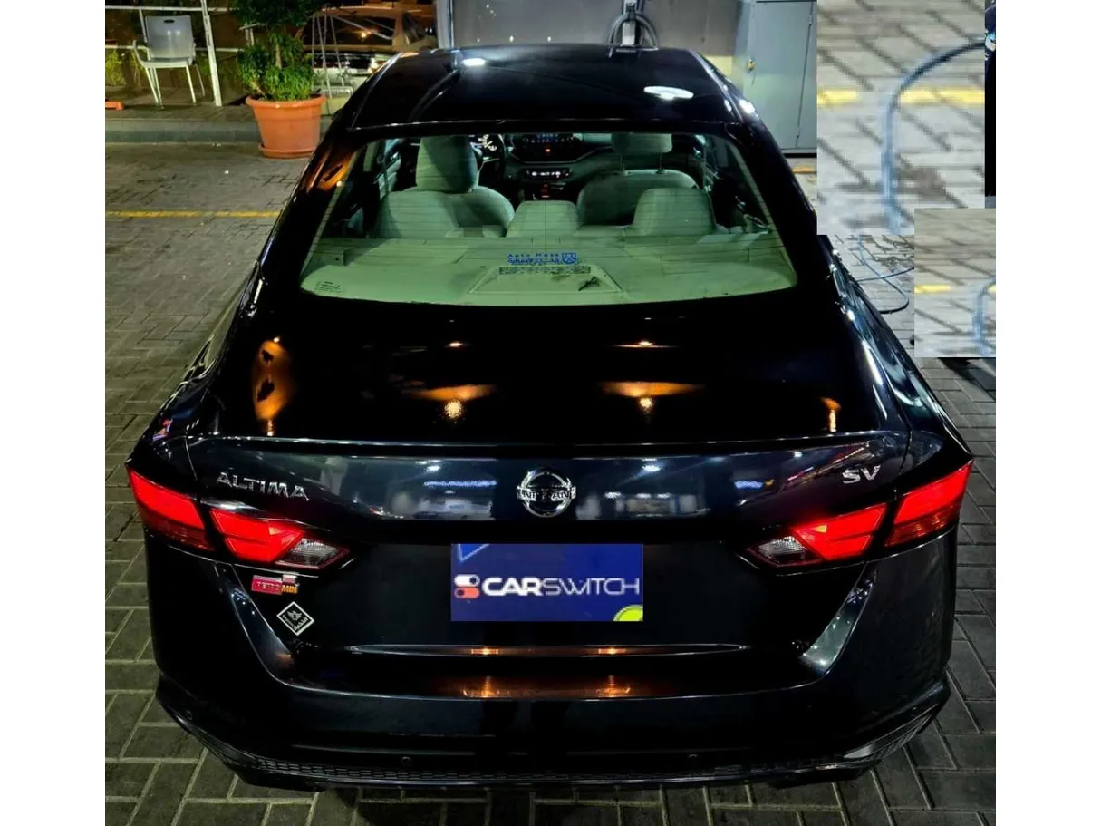 Car image 6