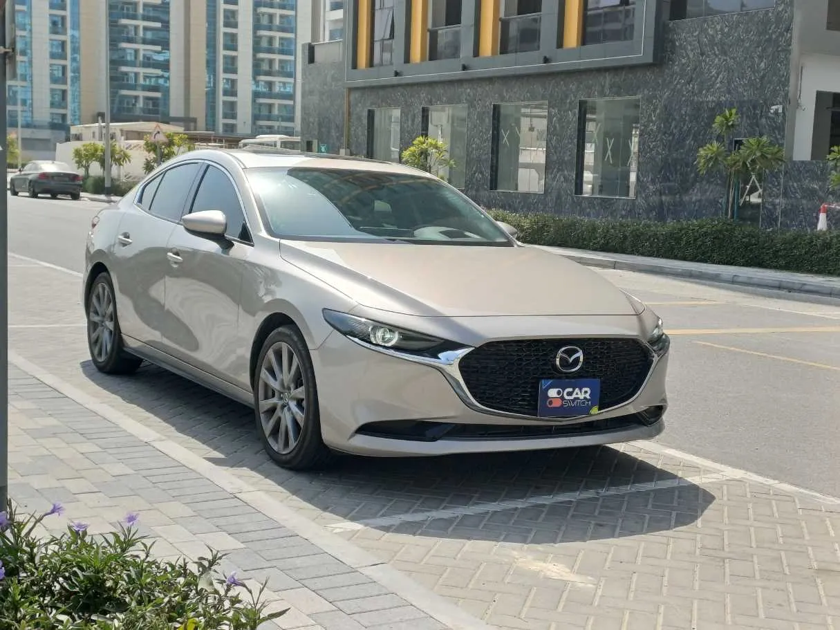 Car image 3
