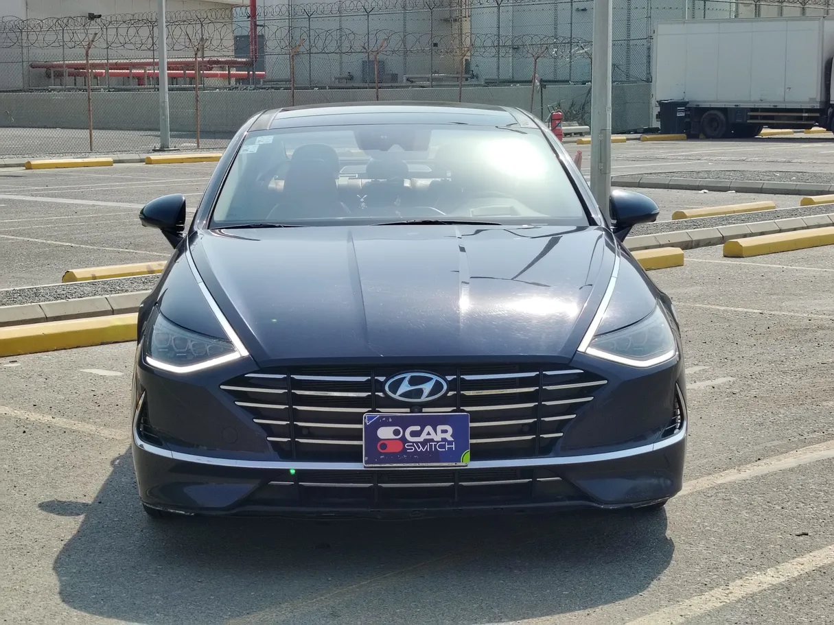 Car image 2