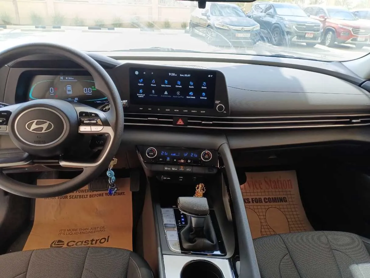 Car image 18