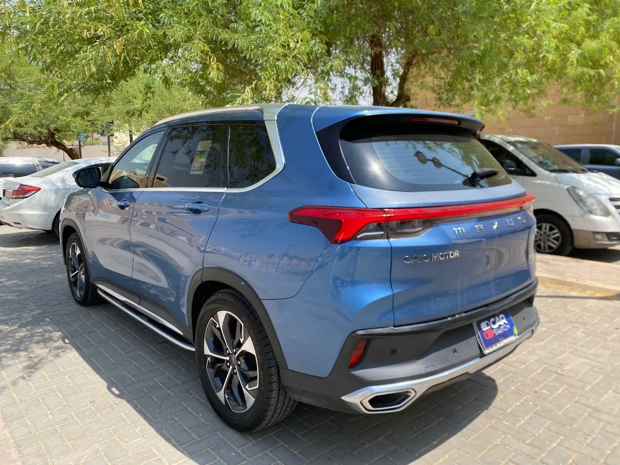 Car image 8