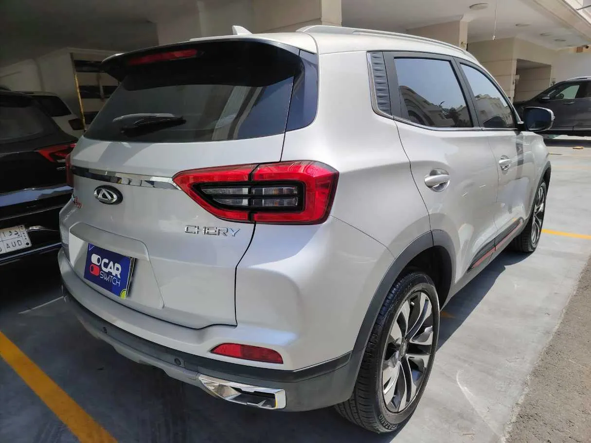 Car image 5