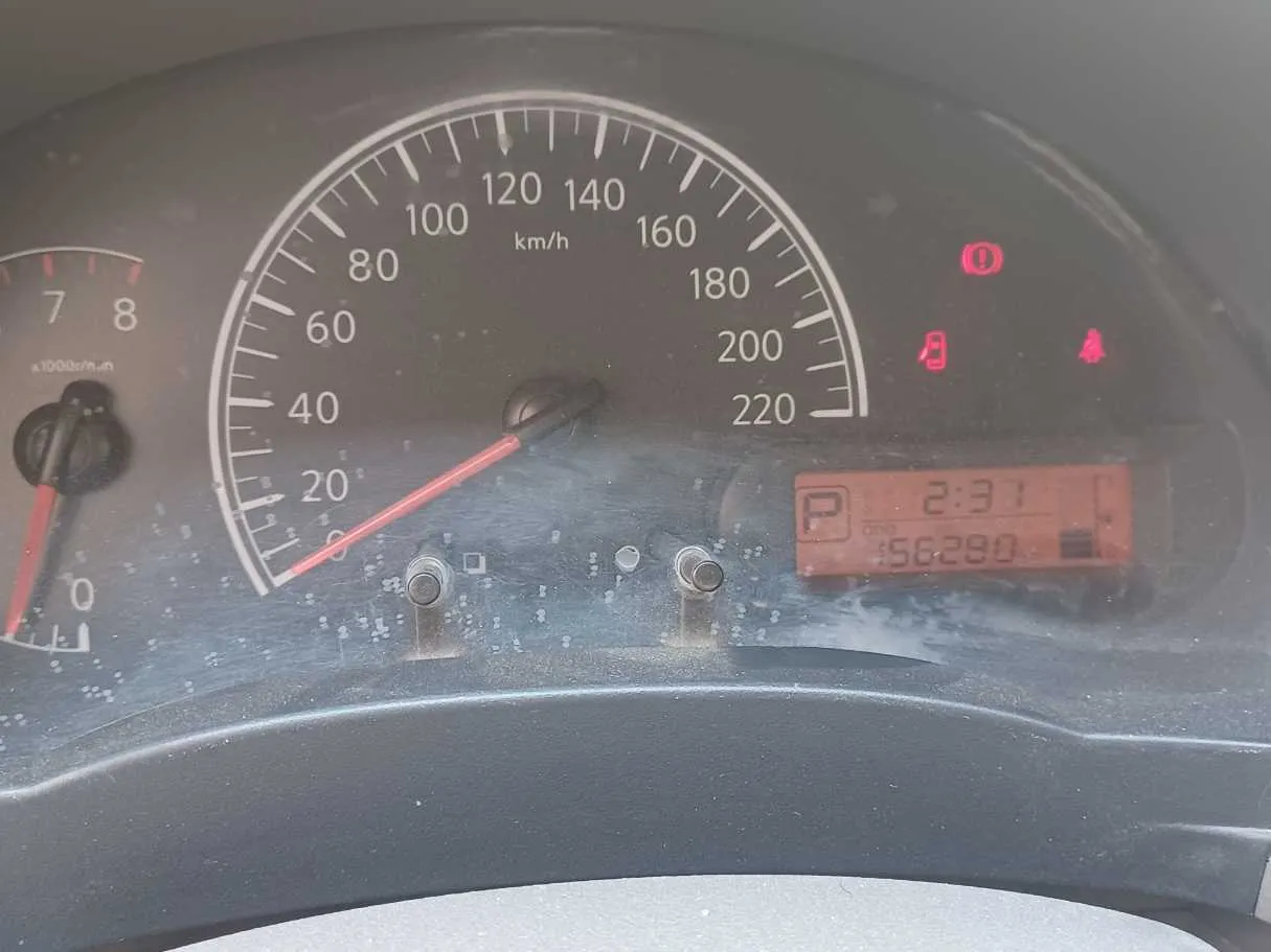 Car image 19
