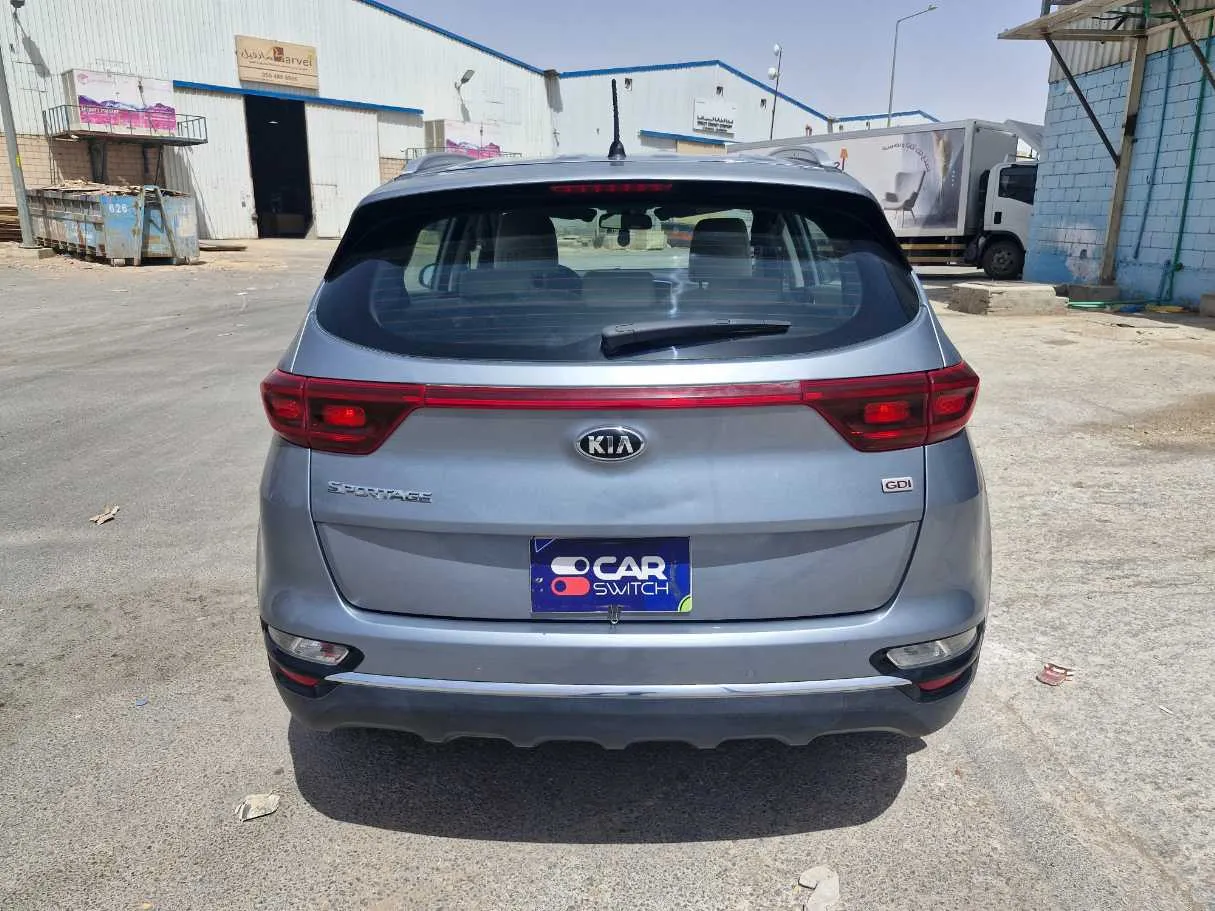 Car image 6