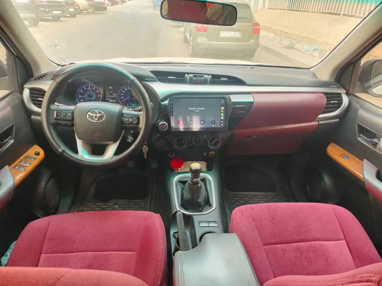 Car image 15