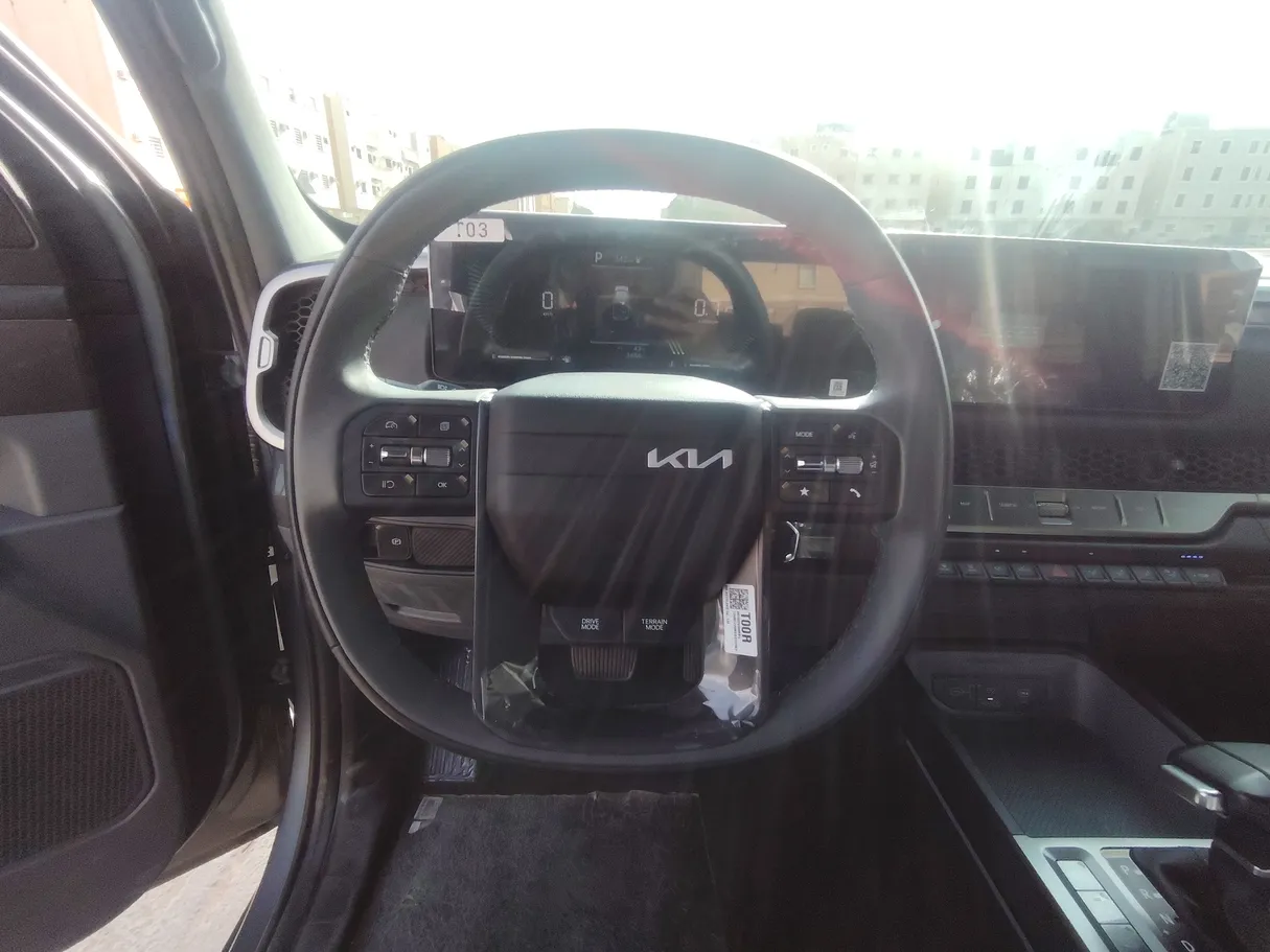 Car image 23