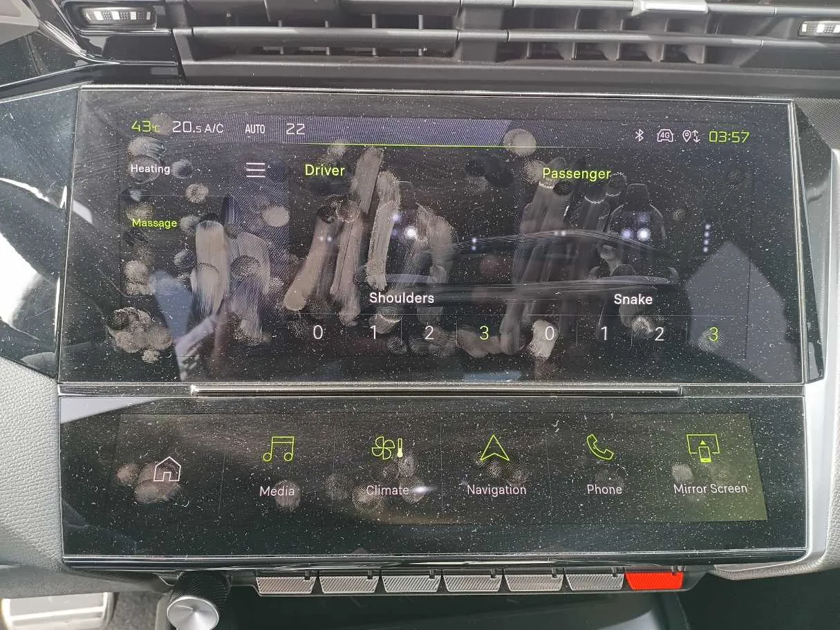 Car image 23