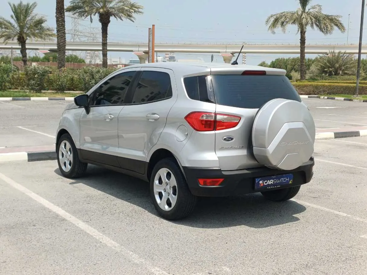 Car image 7