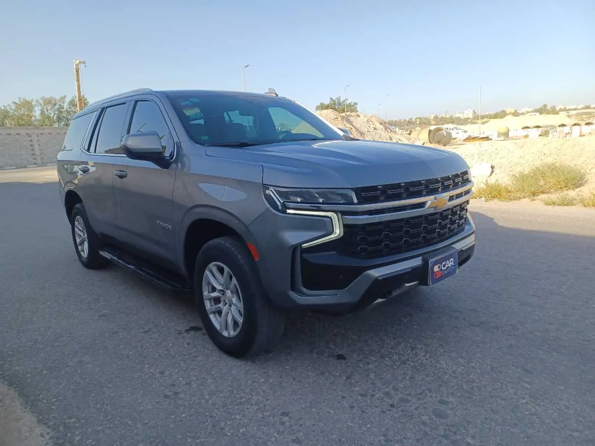 Car image 3