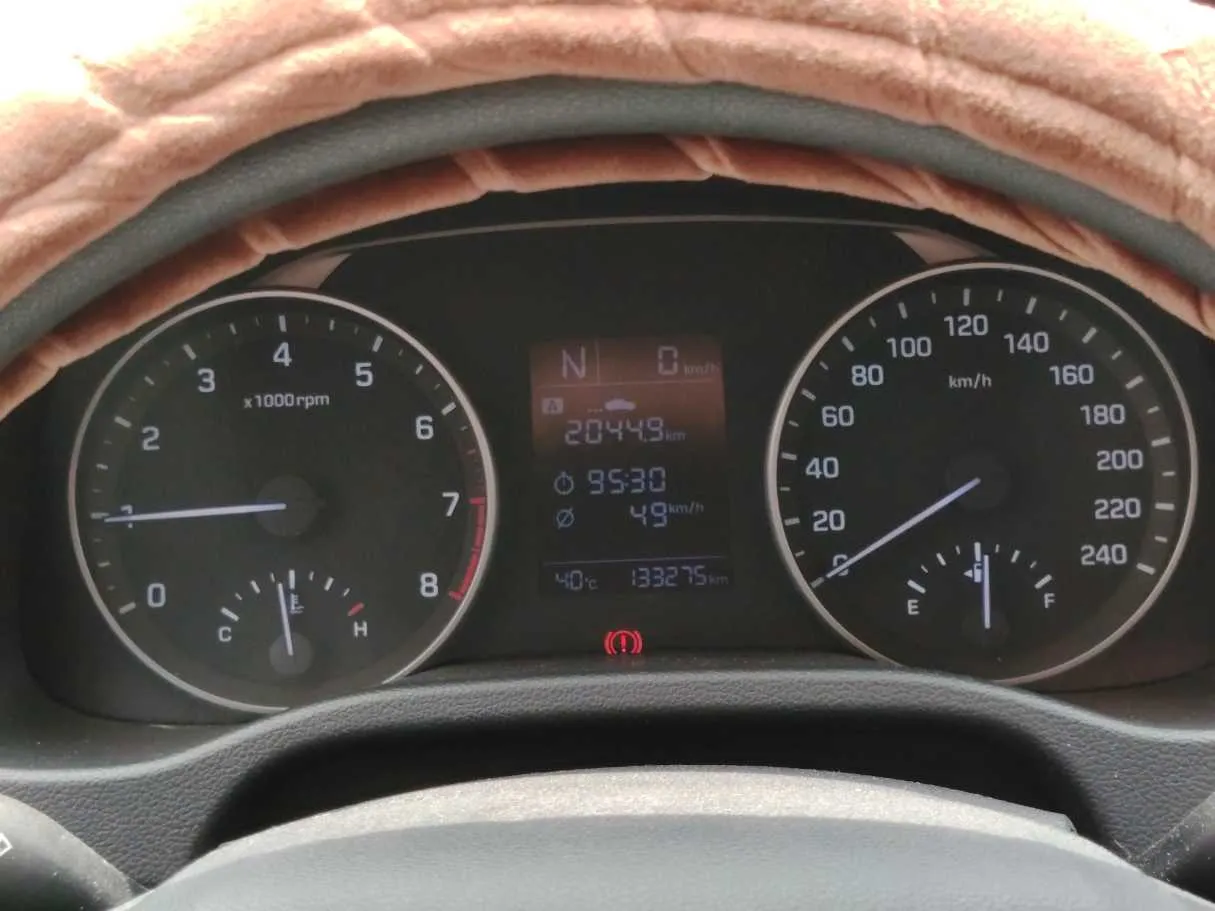 Car image 22