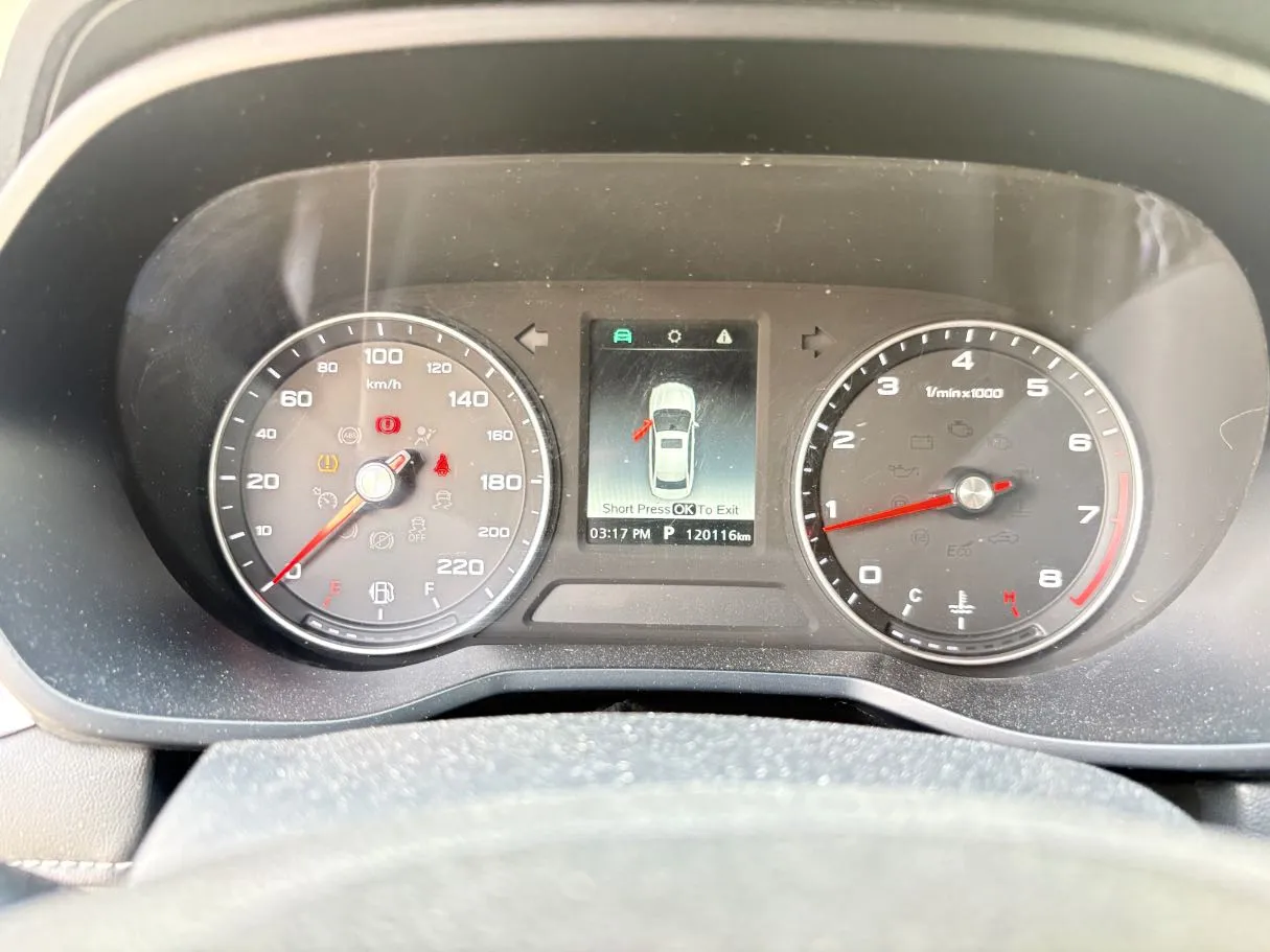 Car image 22
