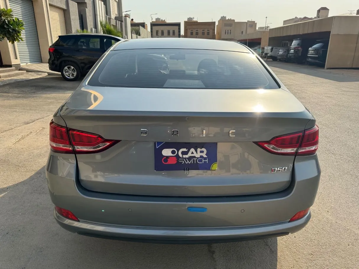Car image 6