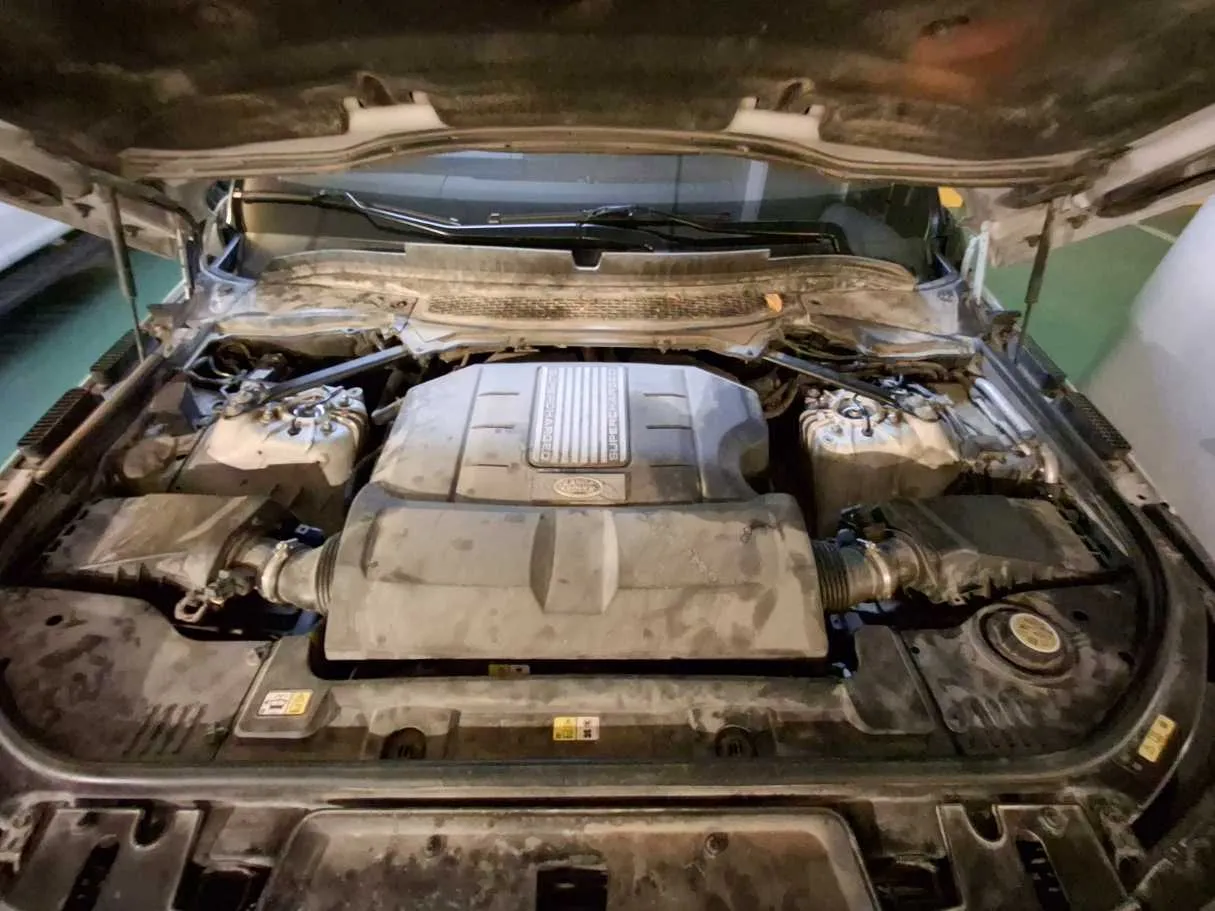 Car image 36