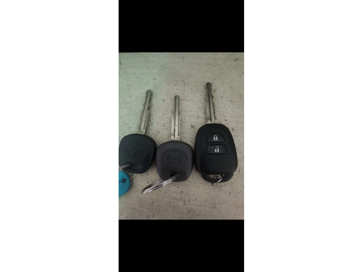 Car image 20