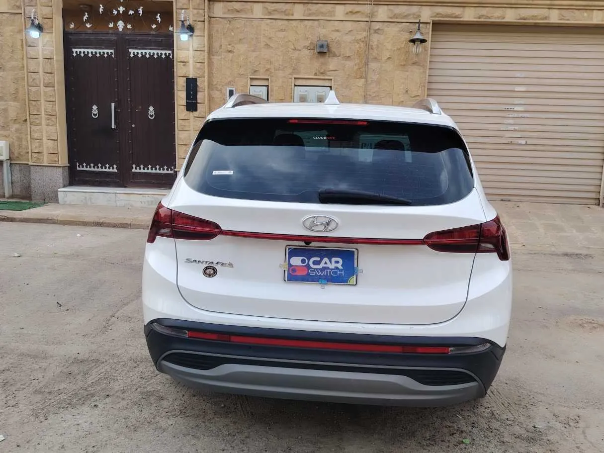Car image 6