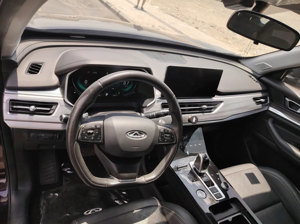 Car image 13