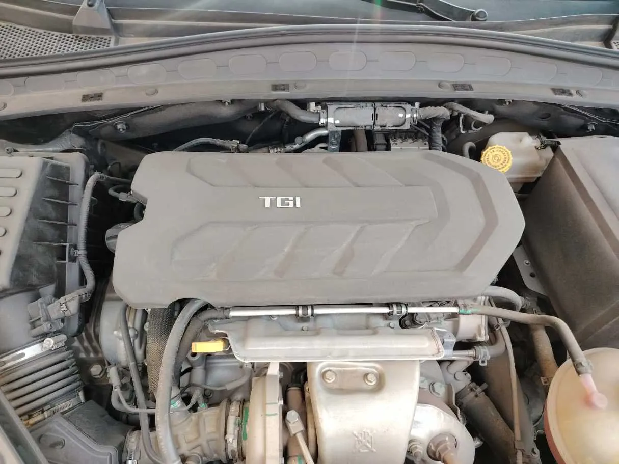 Car image 46