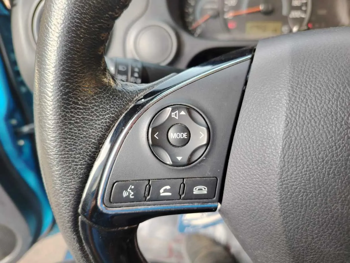 Car image 34