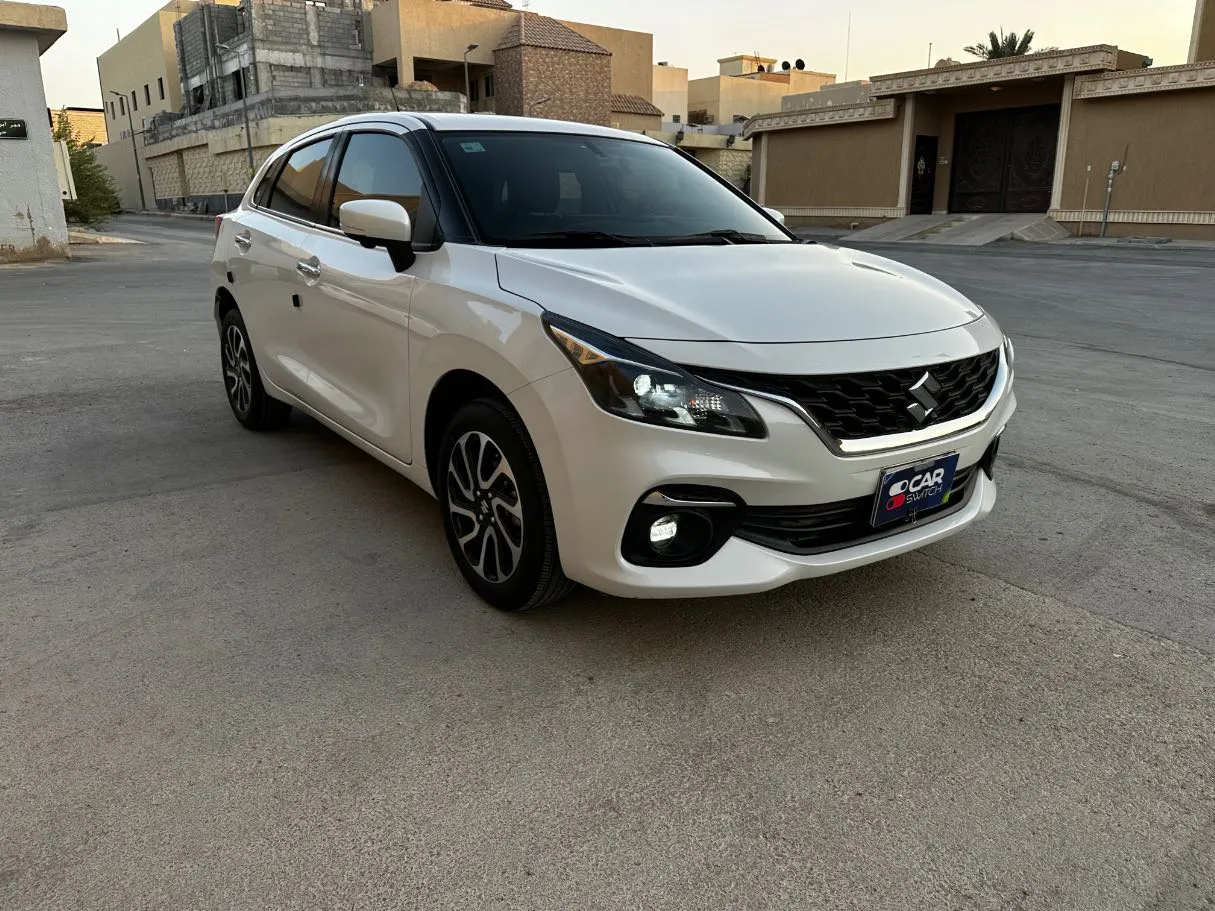 Car image 3